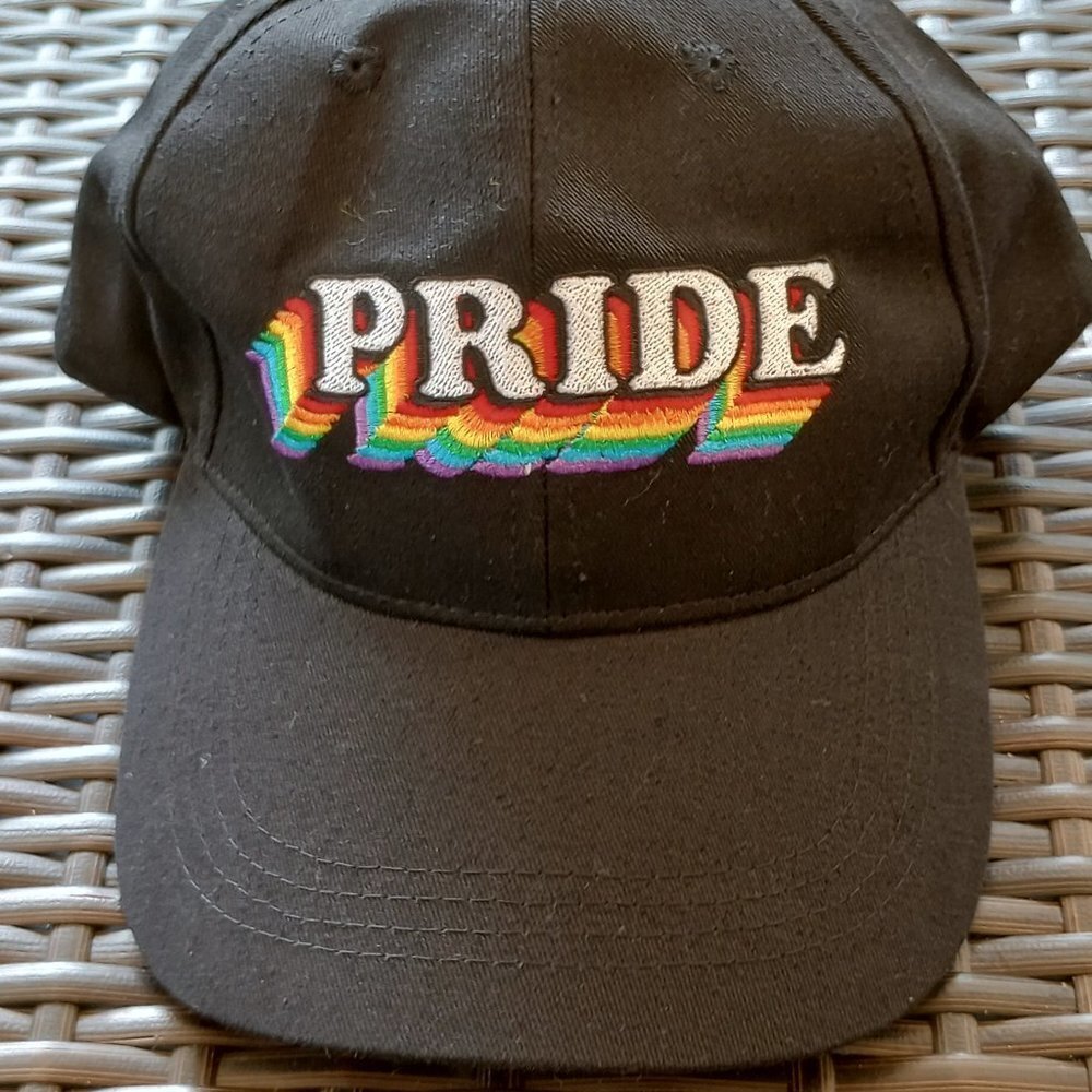 PRIDE HAT BLACK BASEBALL HAT RAINBOW HAT GAY PRIDE HAT NEW VELCRO ADJUST CLOSE